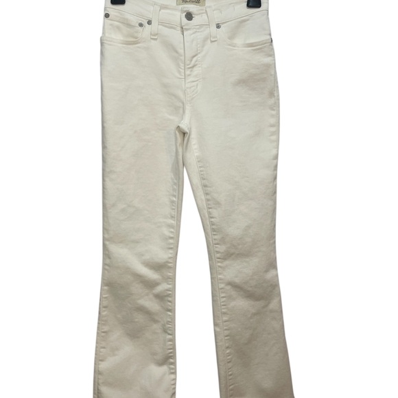 Madewell Cali Demi Boot Jeans in Pure White Denim Raw Hem
Edition Size 25 - Picture 3 of 10